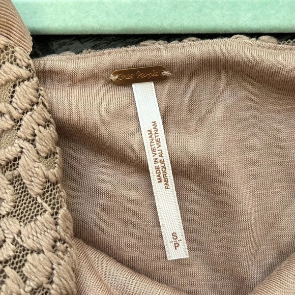 NWT Free People Ombre Foil Lace Fit & Flare Mini Dress Size S Cream Gold - Picture 14 of 16